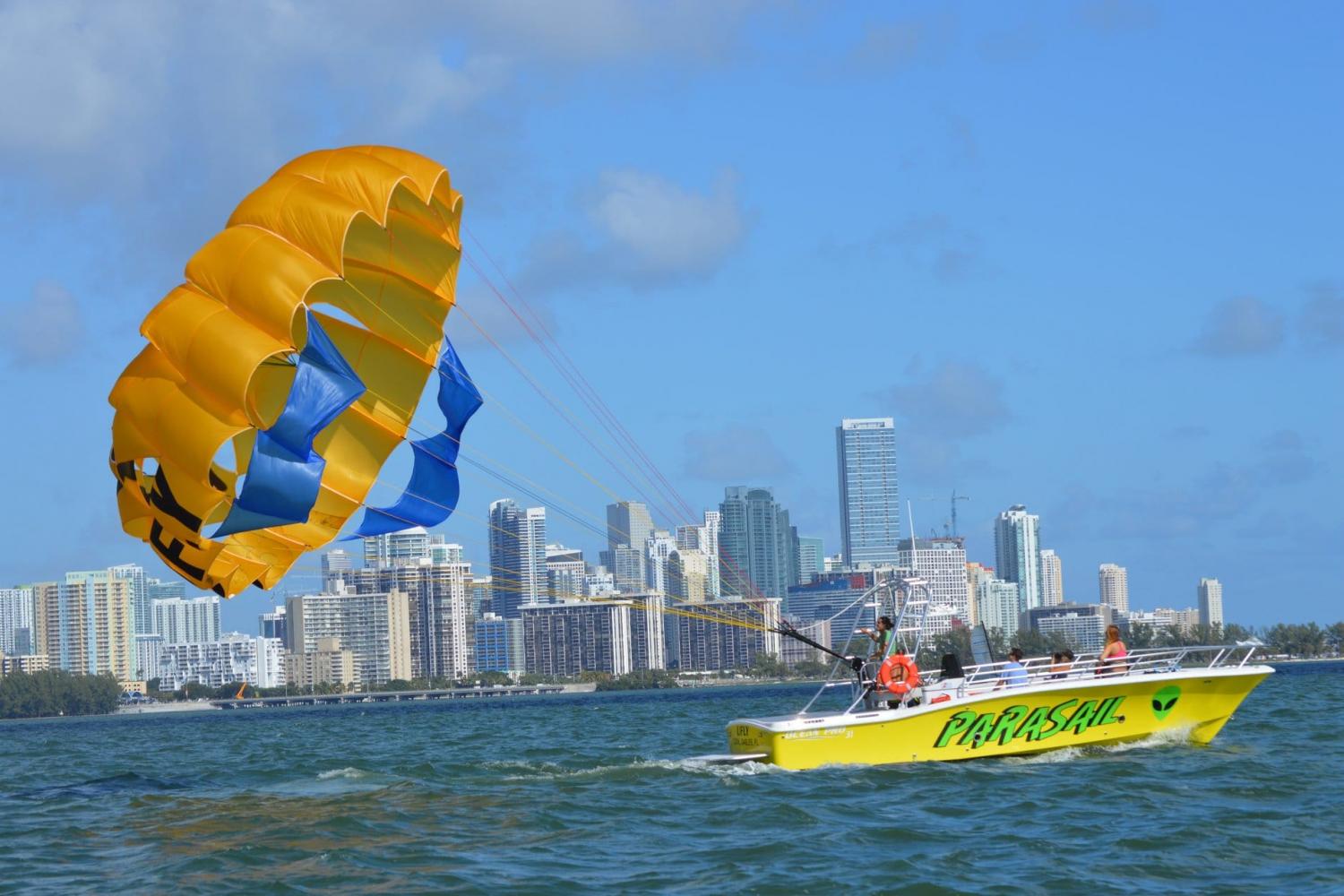 Parasailing in Miami